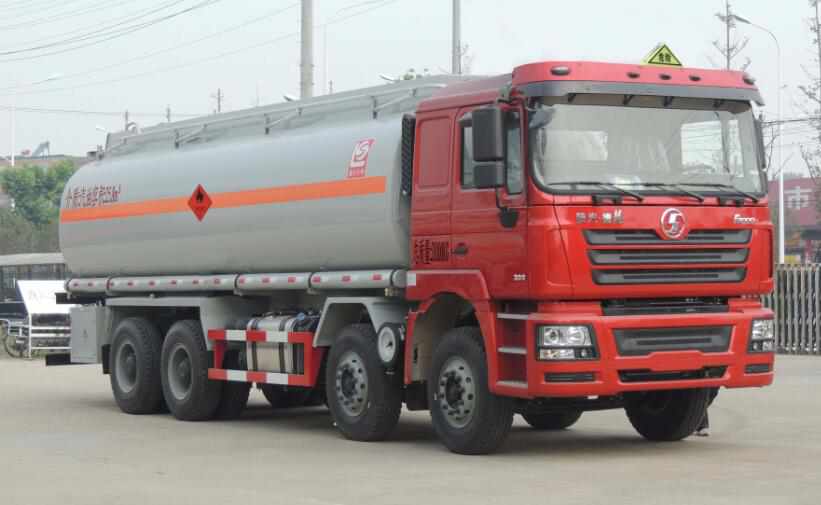 陜汽德龍前四后八油罐車(chē)圖片 陜汽德龍前四后八油罐車(chē)圖片