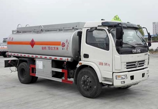 東風多利卡加油車圖片 東風多利卡加油車圖片