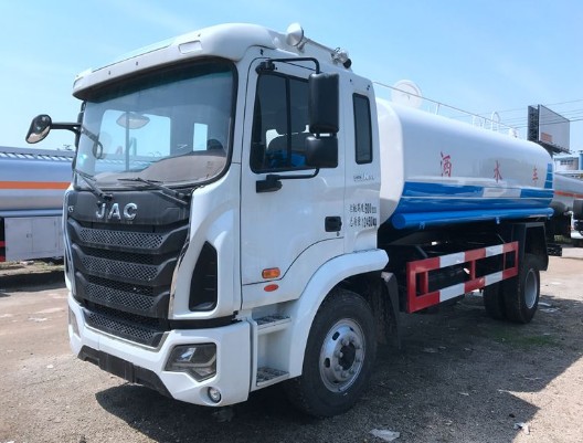 �����񠖰l(f��)12����ˮ܇�DƬ