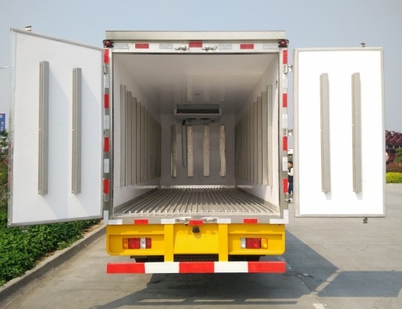 �c���ʮ�600P����5.1�����܇