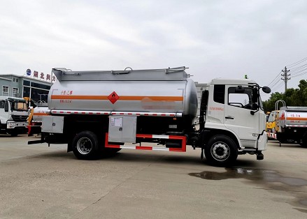 甲醇乙醇罐式運輸車圖片 甲醇乙醇罐式運輸車圖片