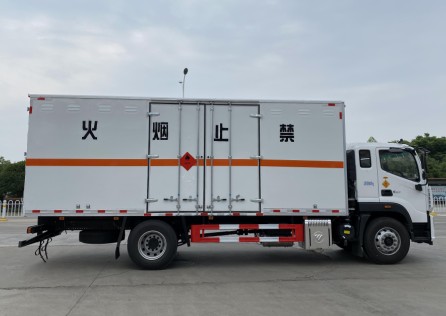 ����W�R��3���ȼҺ�w6.8��Σ�U(xi��n)Ʒ��ʽ�\(y��n)ݔ܇