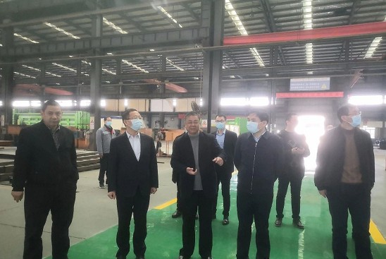 �S����ί��ί����ί����ӛ������ί��ӛ�T����һ���I(l��ng)��(d��o)�W�R���������{(di��o)�д���(ji��)�_�����a(ch��n)����