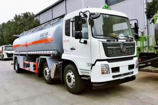 �����|�L���\С���S�͹�܇_�����|�L���\ǰ�ĺ����͹�܇