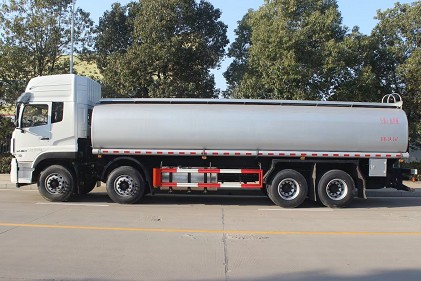 國六東風天龍前四后八供液車圖片 國六東風天龍前四后八供液車圖片