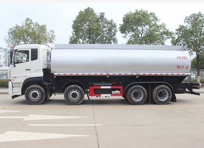 國(guó)六東風(fēng)天龍前四后八普通液體運(yùn)輸車(chē)圖片 國(guó)六東風(fēng)天龍前四后八普通液體運(yùn)輸車(chē)圖片