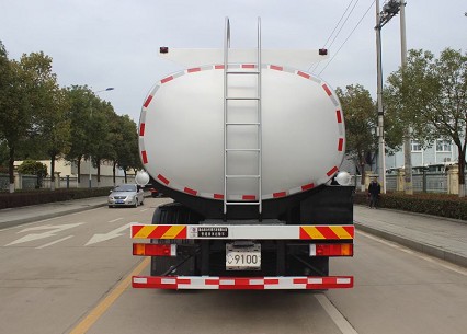 國(guó)六東風(fēng)天龍前四后八普通液體運(yùn)輸車(chē)圖片 國(guó)六東風(fēng)天龍前四后八普通液體運(yùn)輸車(chē)圖片