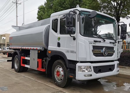 國(guó)六東風(fēng)多利卡D9普通液體運(yùn)輸車(chē)圖片 國(guó)六東風(fēng)多利卡D9普通液體運(yùn)輸車(chē)圖片