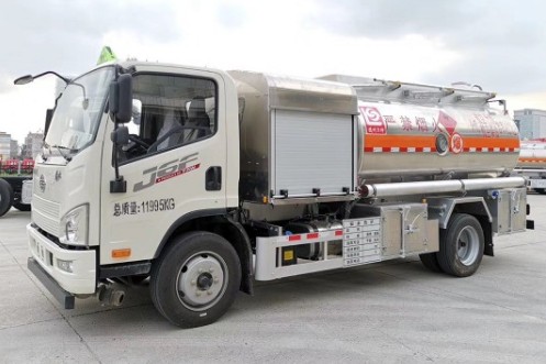 һ�����u���J6F-6���w�C(j��)����܇�DƬ