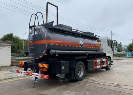 國六東風(fēng)天錦腐蝕性物品罐式運(yùn)輸車圖片 國六東風(fēng)天錦腐蝕性物品罐式運(yùn)輸車圖片