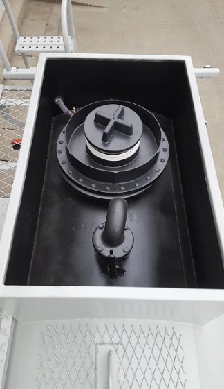 解放龍V小三軸前四后四SLS5253GFWC5V型腐蝕性物品罐式運(yùn)輸車 解放龍V小三軸前四后四SLS5253GFWC5V型腐蝕性物品罐式運(yùn)輸車