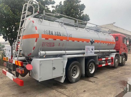 重汽豪沃SLS5322GFWZ5型腐蝕性物品罐式運(yùn)輸車 重汽豪沃SLS5322GFWZ5型腐蝕性物品罐式運(yùn)輸車