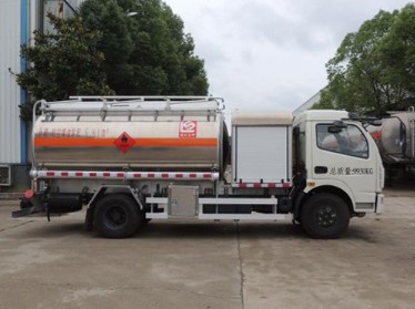 �|�L�������w�C����܇�S�҃r��