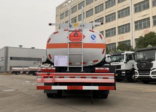 國六解放(J6F)7噸油罐車|加油車 國六解放(J6F)7噸油罐車|加油車