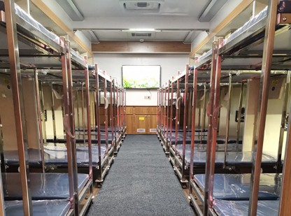 重汽豪沃28人消防宿營(yíng)車 重汽豪沃28人消防宿營(yíng)車