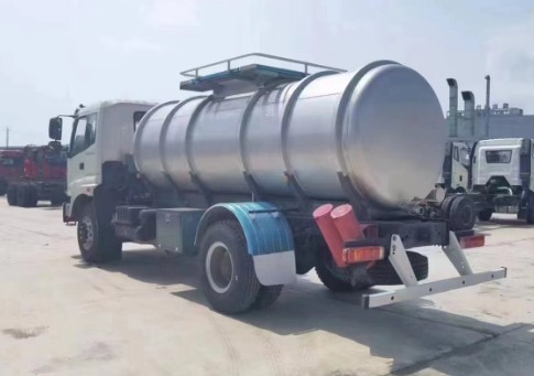 ����W��10��ʳƷ�����P��\ˮ܇