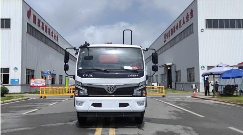 9���|�L(f��ng)����F7���s����܇_�P���L(f��ng)��KLF5100ZYSE6�͉��sʽ����܇