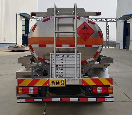 江西五十鈴5方鋁合金油罐車_齊星牌QXC5071GYYJX型鋁合金運(yùn)油車 江西五十鈴5方鋁合金油罐車_齊星牌QXC5071GYYJX型鋁合金運(yùn)油車