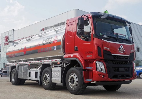 �|�L(f��ng)��������6X2�\(y��n)��܇_�|�L(f��ng)��������С���S�͹�܇_�|�L(f��ng)��������ǰ�ĺ����͹�܇