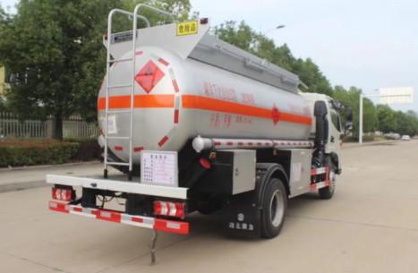 江淮駿鈴8.1方易燃液體罐式運(yùn)輸車_潤(rùn)知星牌SCS5121GRYHFC6型易燃液體罐式運(yùn)輸車 江淮駿鈴8.1方易燃液體罐式運(yùn)輸車_潤(rùn)知星牌SCS5121GRYHFC6型易燃液體罐式運(yùn)輸車