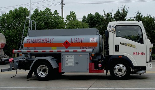 2.6�����������{�Ƽ���܇_�|����YZR5047GJYZ6Q�ͼ���܇