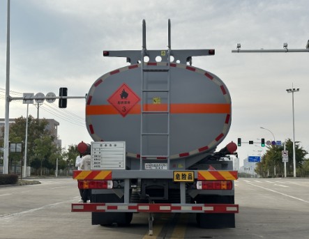 ����W������15.7��������܇(ch��),�|����YZR5181GJYB6Q�ͼ���܇(ch��)