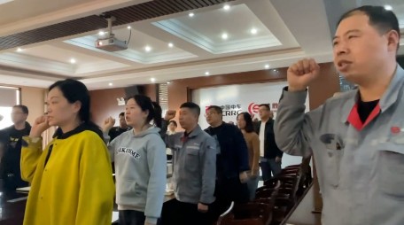 ������܇���F,�������}�h�ջ��