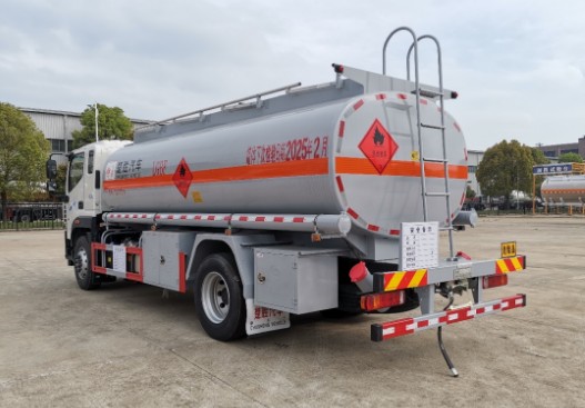 福田歐曼加油車_楚勝牌CSC5181GJYB6型加油車 福田歐曼加油車_楚勝牌CSC5181GJYB6型加油車